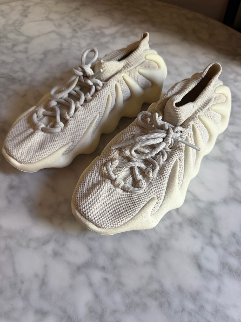 Adidas Yeezy 450 Cloud White Knit Sneakers EUC